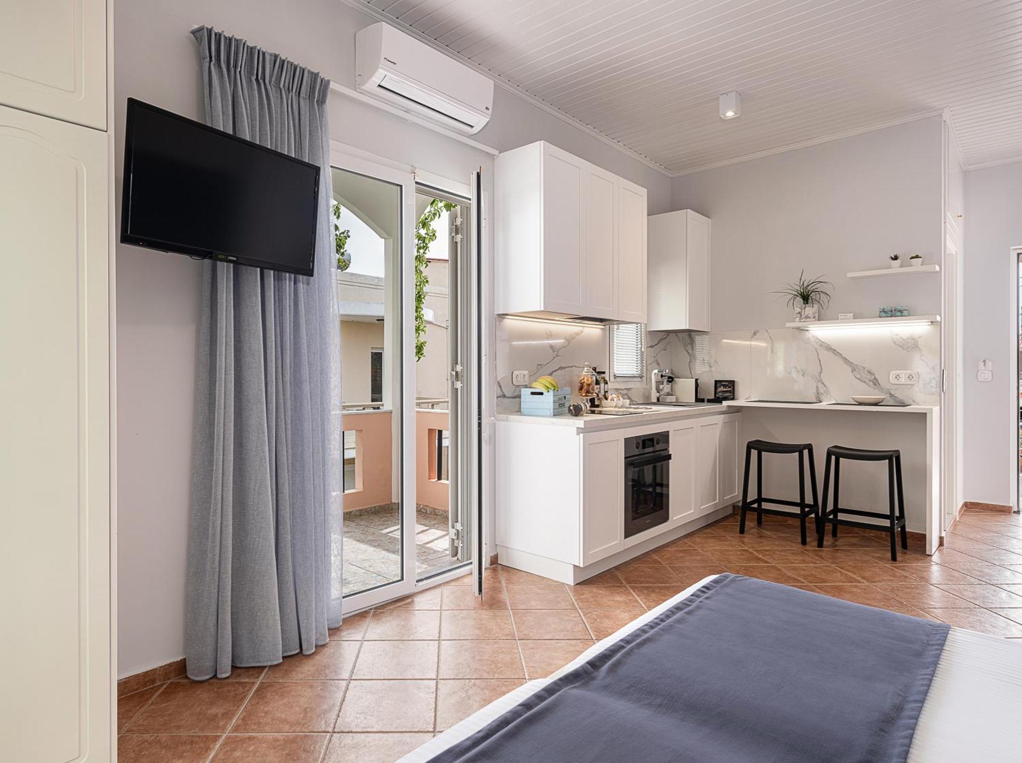 Elena Seafront Luxury Apartments Almirida Dış mekan fotoğraf