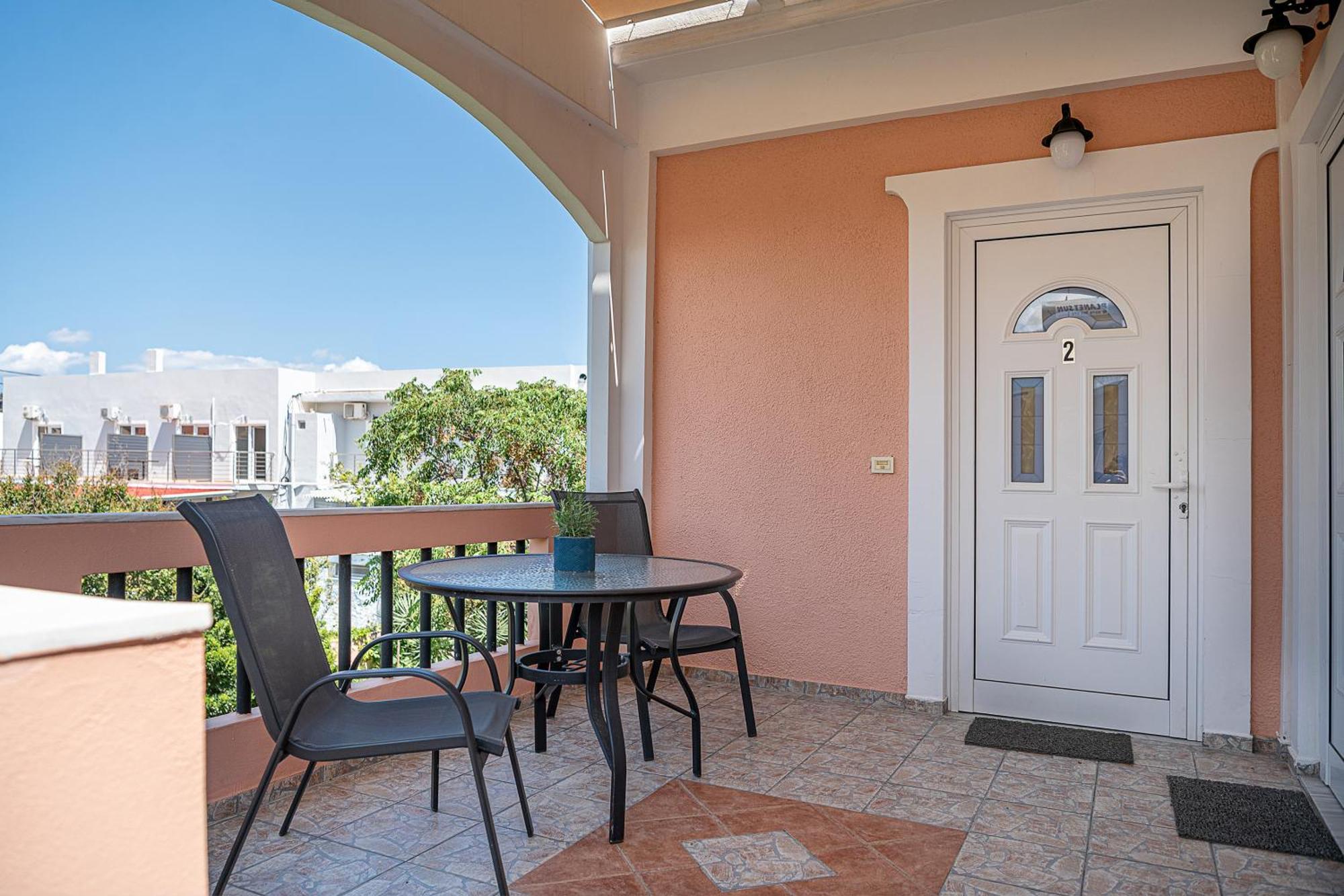 Elena Seafront Luxury Apartments Almirida Oda fotoğraf
