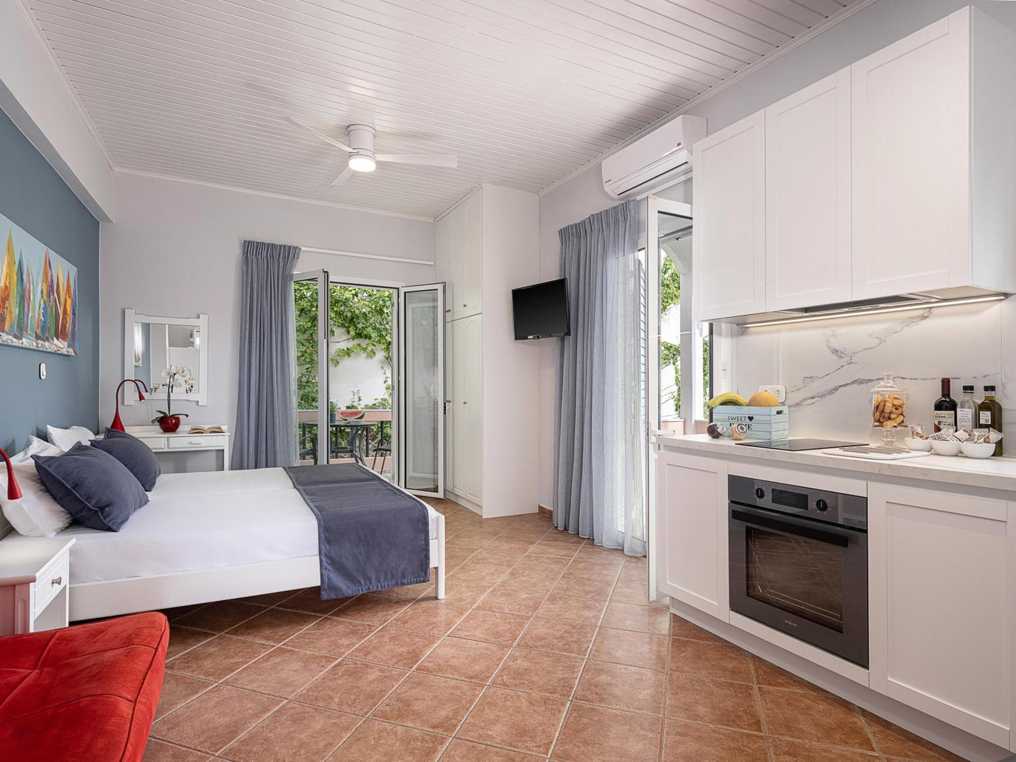 Elena Seafront Luxury Apartments Almirida Dış mekan fotoğraf