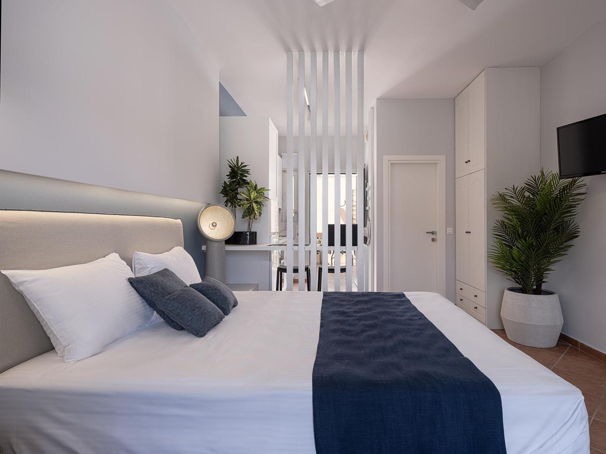 Elena Seafront Luxury Apartments Almirida Dış mekan fotoğraf