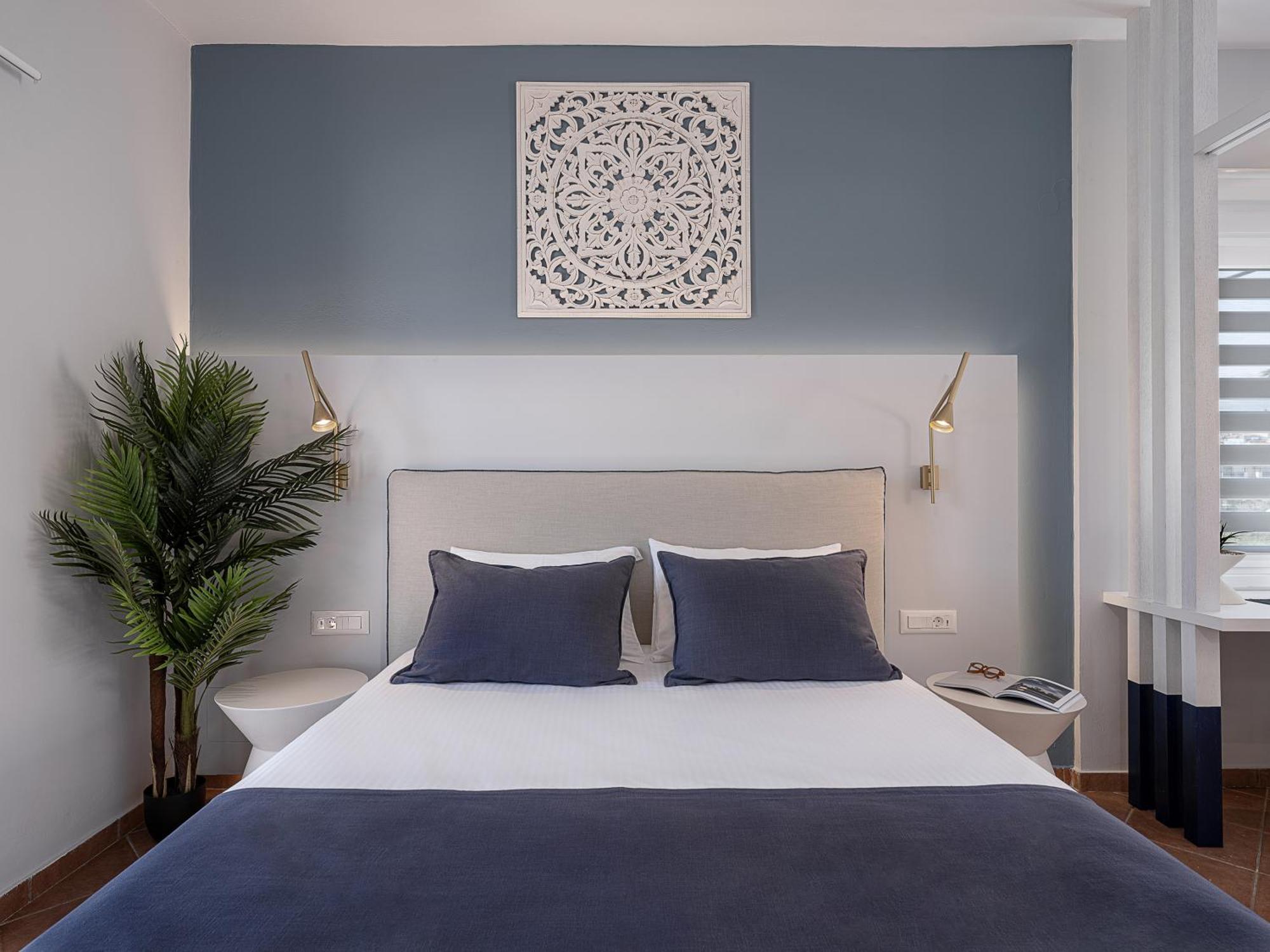 Elena Seafront Luxury Apartments Almirida Dış mekan fotoğraf
